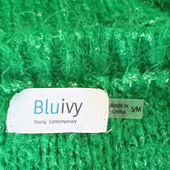 Bluivy Emerald Green cable Knit Sweater - Picture 9 of 10